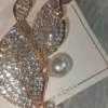 Wedding brooch for women – Pagdi Brooch – Leaf & Pearl Crystal Brooch