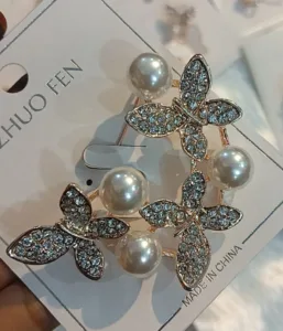 Stylish brooches for women