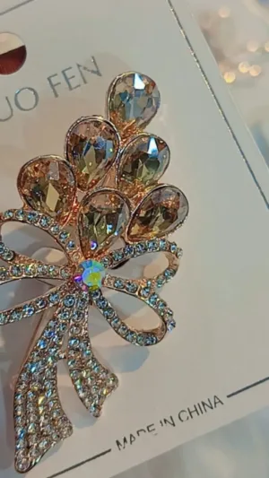 Round Brooch Designs